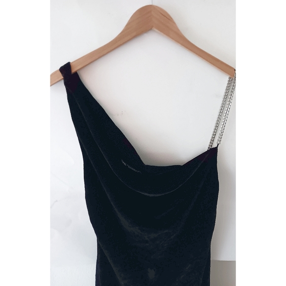Zara | Black Velvet Chain Strap Mini Cocktail Dress | Small - Picture 4 of 5